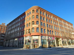 L.O. Grothe historical building in Downtown Montreal 2004 St Laurent